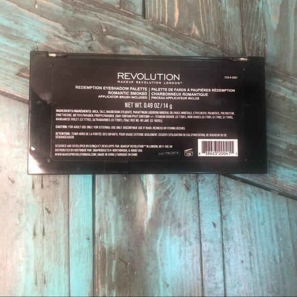 MAKEUP  Revolution- Redemption Eyeshadow Pallet - Picture 2 of 5